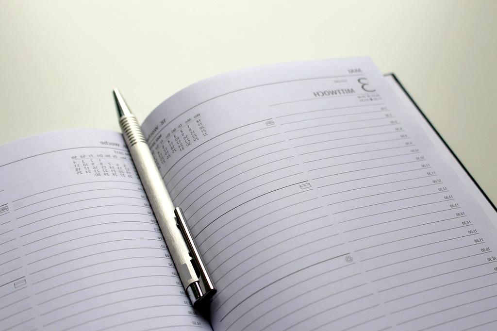 Team collaborating on search technology